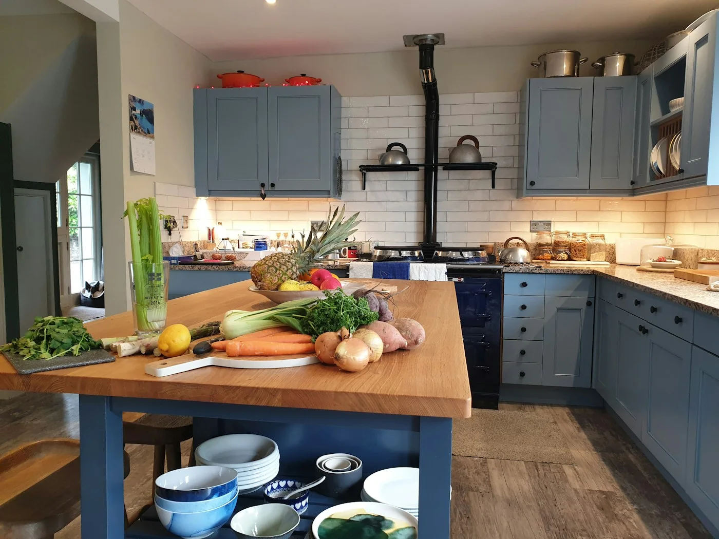 Kitchen worktop and fitted storage in Cornwall